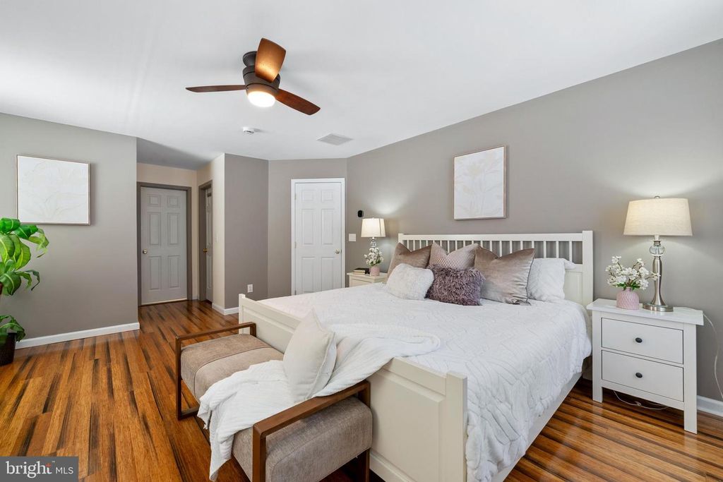 Image 35 of property listing at 87 ELSIE DR, Plainsboro, NJ 08536