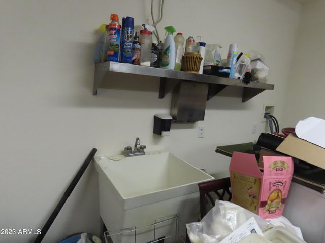 639 W US Highway 60 Highway, Superior, AZ 85173