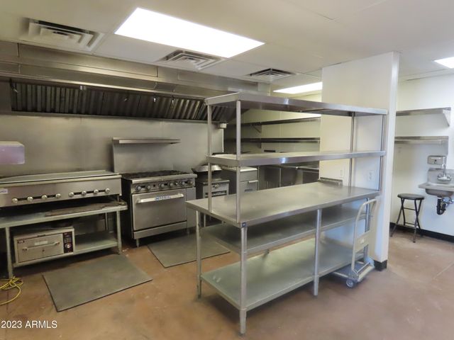 639 W US Highway 60 Highway, Superior, AZ 85173