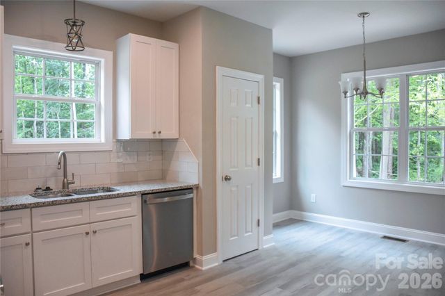 603 Toncin Avenue 11, Bessemer City, NC 28016
