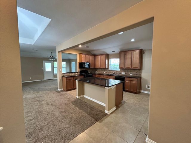 705 Harwood DR, San Marcos, TX 78666