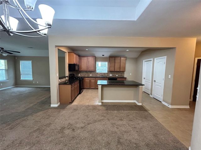 705 Harwood DR, San Marcos, TX 78666