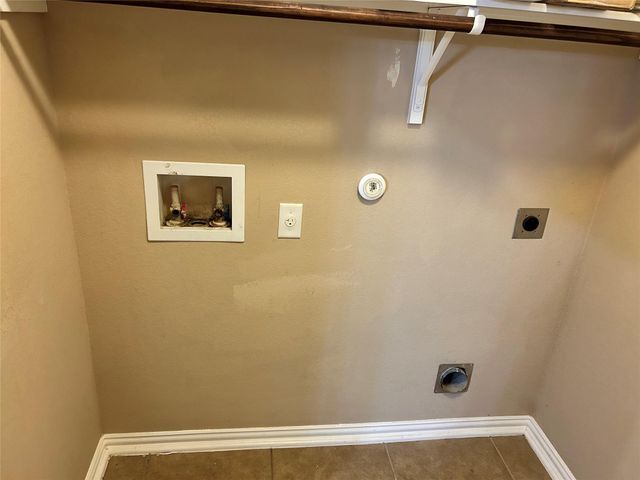 705 Harwood DR, San Marcos, TX 78666