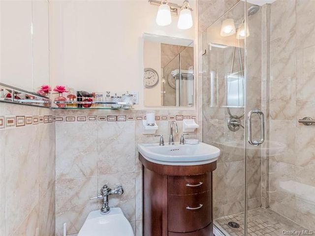 3530 Henry Hudson Parkway E 5B, Bronx, NY 10463