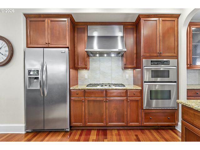 13340 AUBURN Ct, Lake Oswego, OR 97035