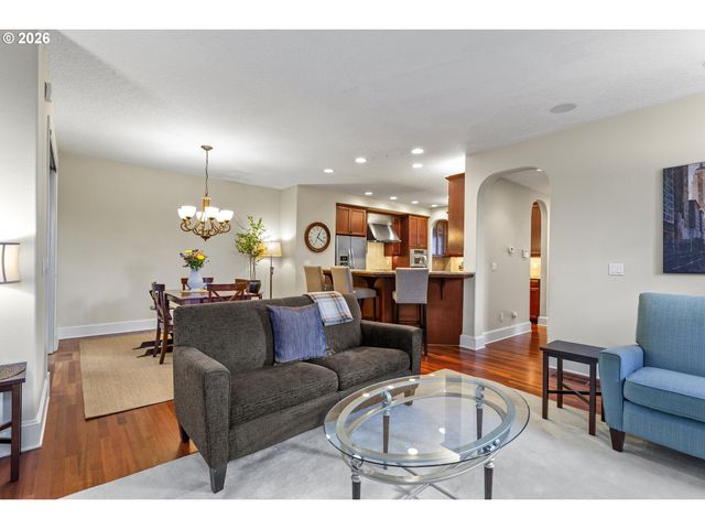 13340 AUBURN Ct, Lake Oswego, OR 97035