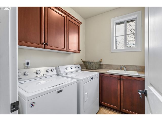 13340 AUBURN Ct, Lake Oswego, OR 97035