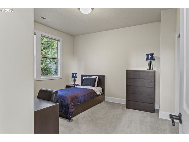 13340 AUBURN Ct, Lake Oswego, OR 97035