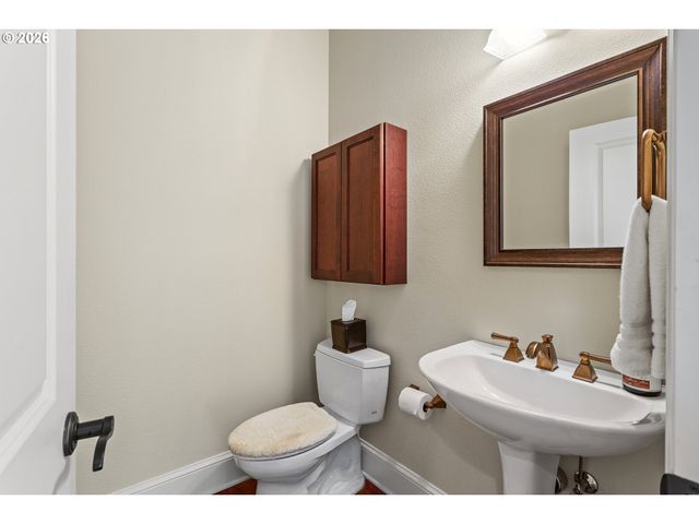 13340 AUBURN Ct, Lake Oswego, OR 97035