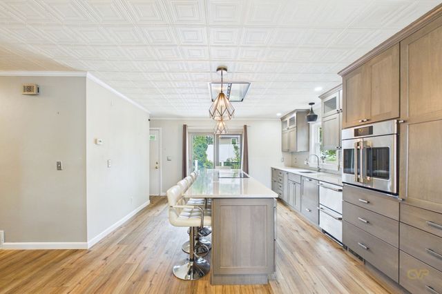 11 Irene St, New Bedford, MA 02745
