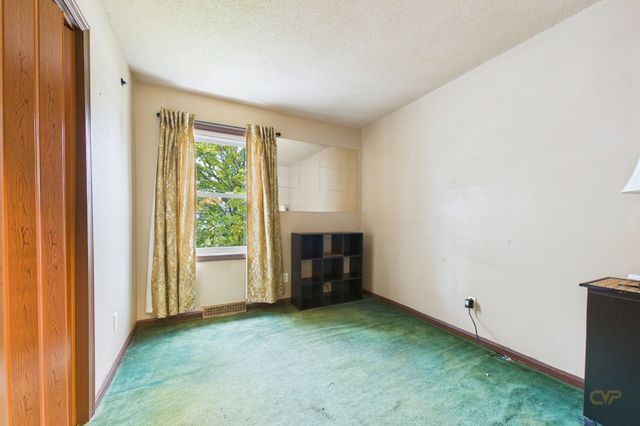 11 Irene St, New Bedford, MA 02745