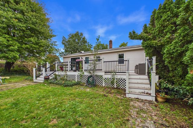 11 Irene St, New Bedford, MA 02745