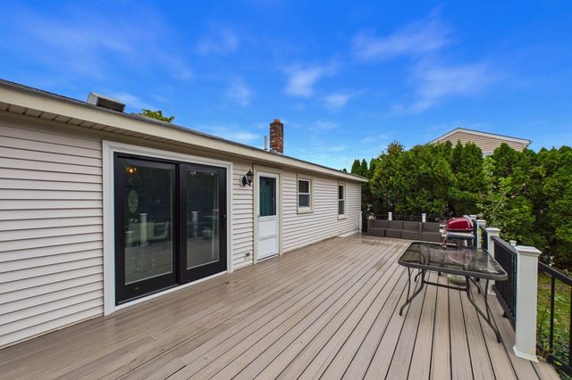 11 Irene St, New Bedford, MA 02745