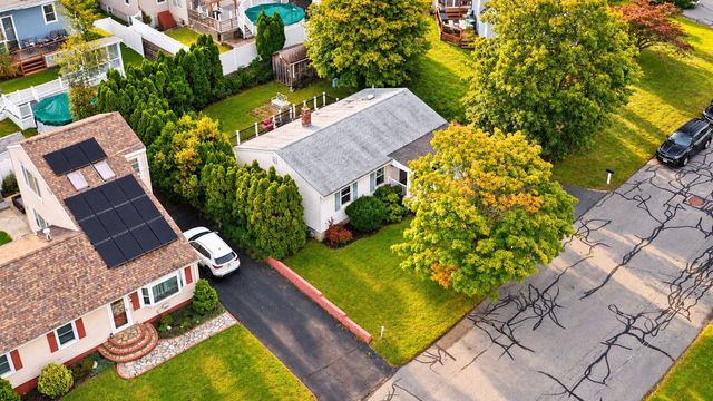 11 Irene St, New Bedford, MA 02745