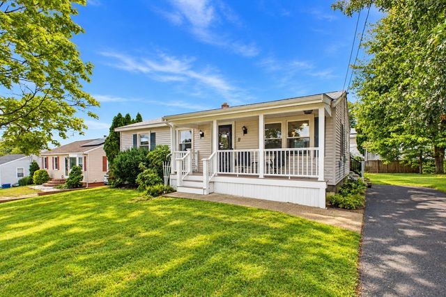 11 Irene St, New Bedford, MA 02745