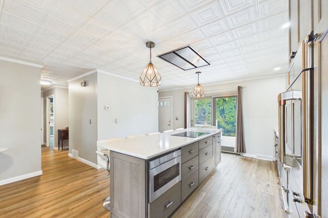 11 Irene St, New Bedford, MA 02745