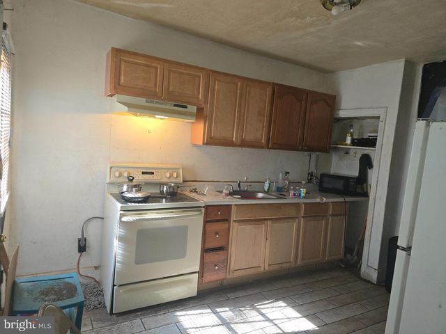 1232 W HAROLD ST, Philadelphia, PA 19133