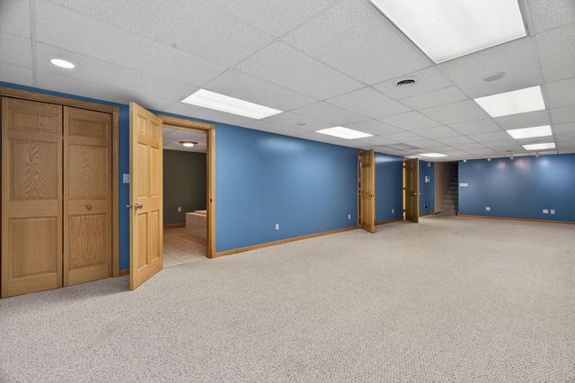 616 Ca Crest Drive, Shorewood, IL 60404