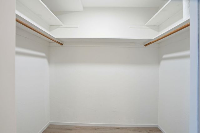 955 Shorepoint Ct 110, Alameda, CA 94501