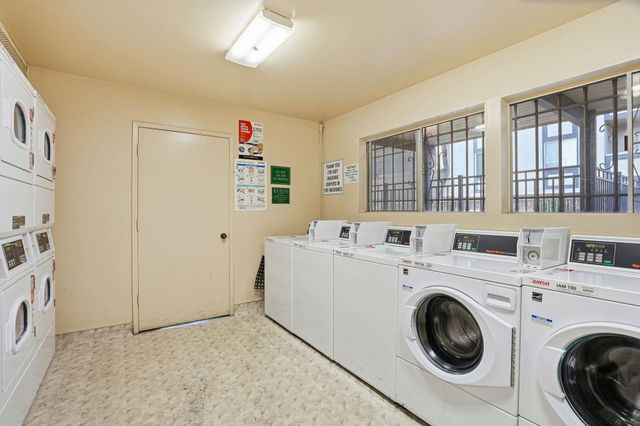 955 Shorepoint Ct 110, Alameda, CA 94501