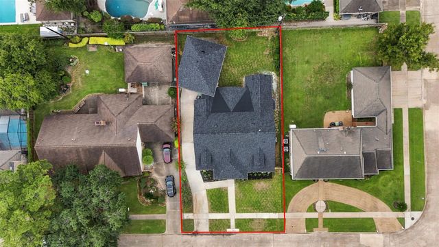 1031 Richelieu Lane, Houston, TX 77018