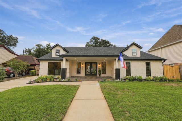 1031 Richelieu Lane, Houston, TX 77018