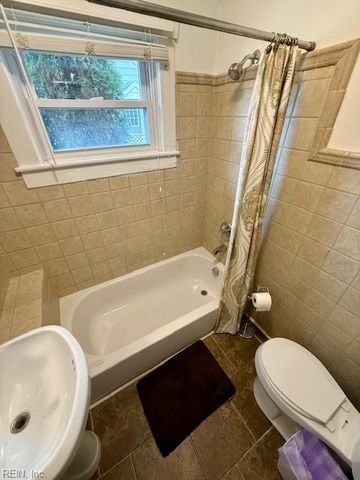 4861 Hampshire AVE, Norfolk, VA 23513