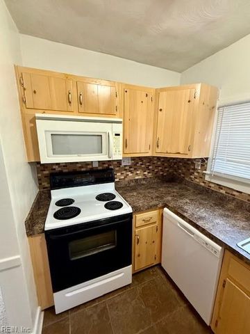 4861 Hampshire AVE, Norfolk, VA 23513