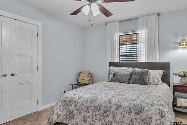 1208 Briarwood Ln, Longview, TX 75604