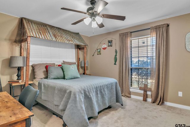 1208 Briarwood Ln, Longview, TX 75604