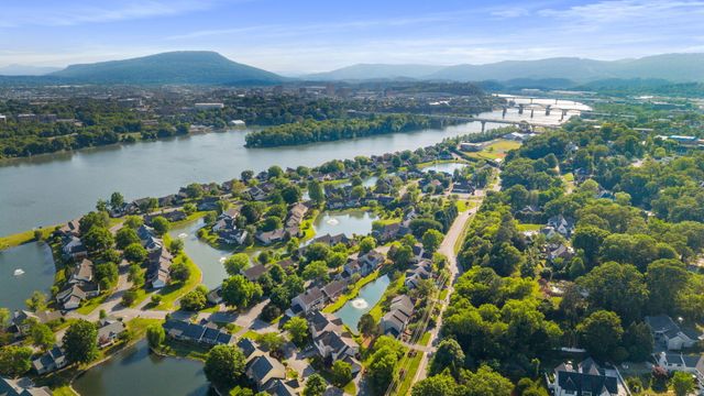 2013 Clearfield Lane, Chattanooga, TN 37405