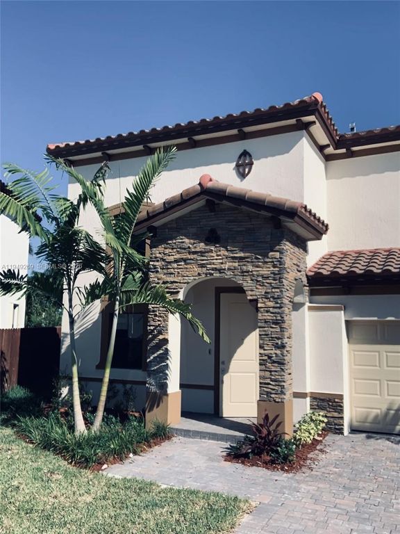 157 NE 27th Ter 157, Homestead, FL 33033