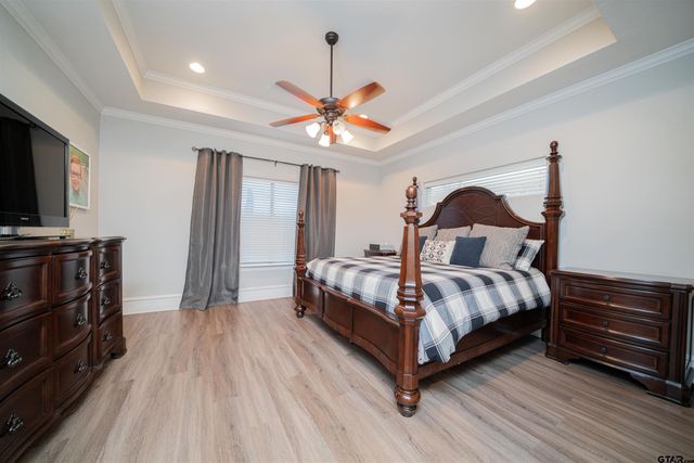 111 Rutland Dr, Hallsville, TX 75650