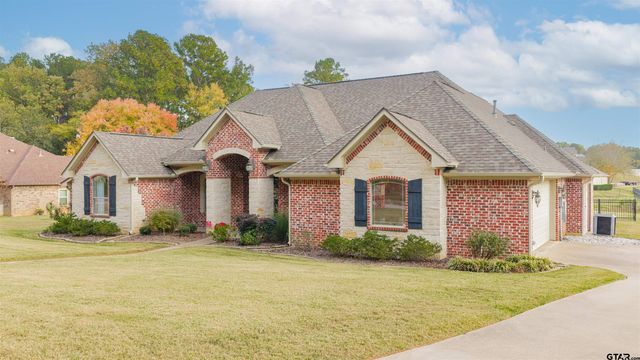 111 Rutland Dr, Hallsville, TX 75650