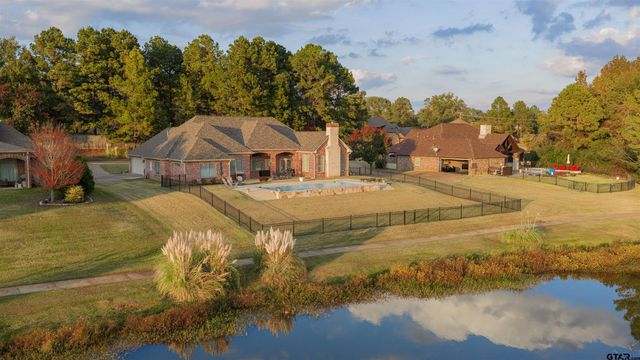 111 Rutland Dr, Hallsville, TX 75650