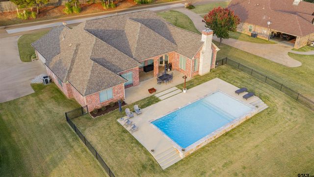 111 Rutland Dr, Hallsville, TX 75650