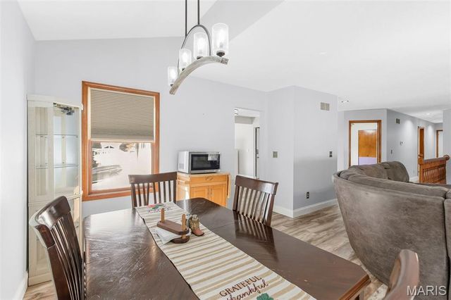 809 Braidwood Court, Collinsville, IL 62234