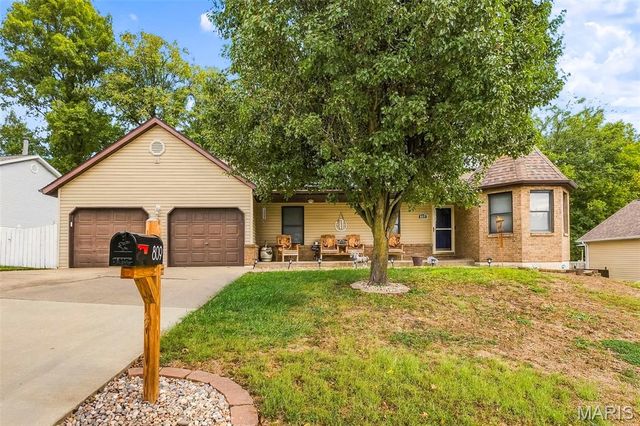 809 Braidwood Court, Collinsville, IL 62234