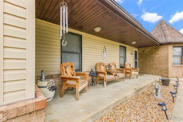 809 Braidwood Court, Collinsville, IL 62234