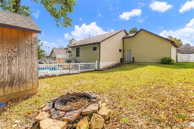809 Braidwood Court, Collinsville, IL 62234