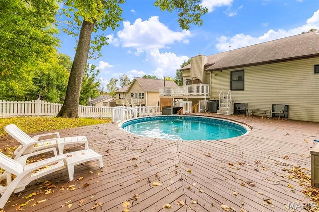 809 Braidwood Court, Collinsville, IL 62234