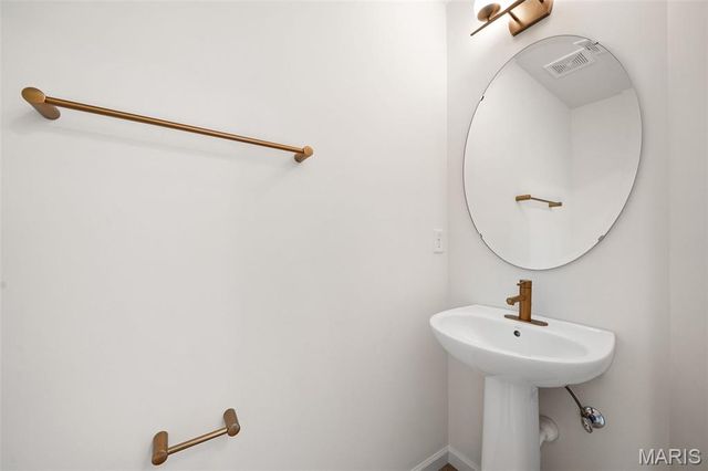 457 Klenke Valley Drive, Union, MO 63084