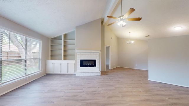 2331 Barrington Place, Sugar Land, TX 77478