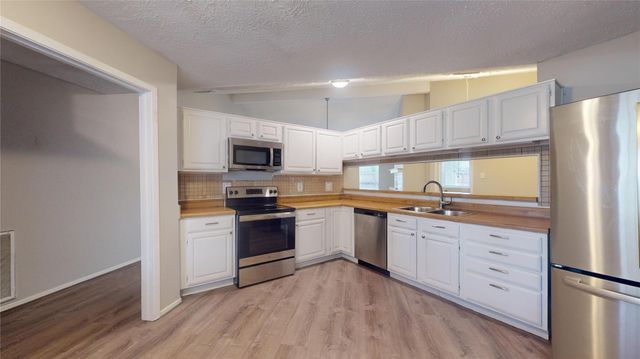 2331 Barrington Place, Sugar Land, TX 77478