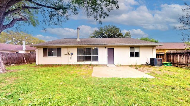 2331 Barrington Place, Sugar Land, TX 77478