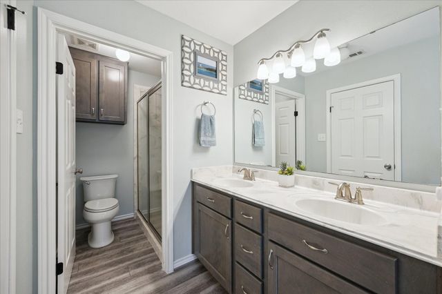 313 W Nichols Street, Bellville, TX 77418