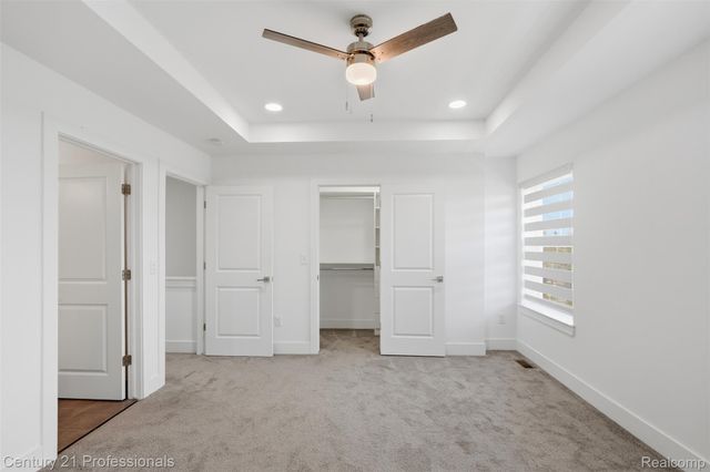 2917 Summers Place, Troy, MI 48084