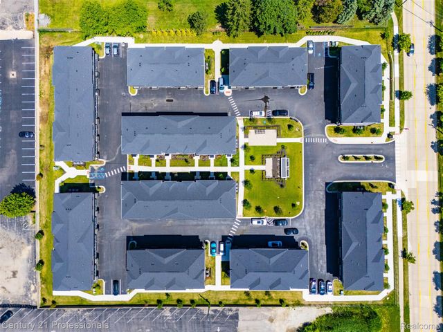 2917 Summers Place, Troy, MI 48084