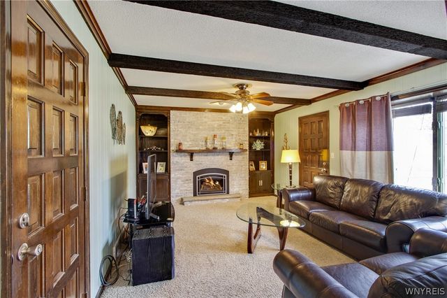 306 Sagewood, Amherst, NY 14221