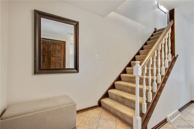 306 Sagewood, Amherst, NY 14221